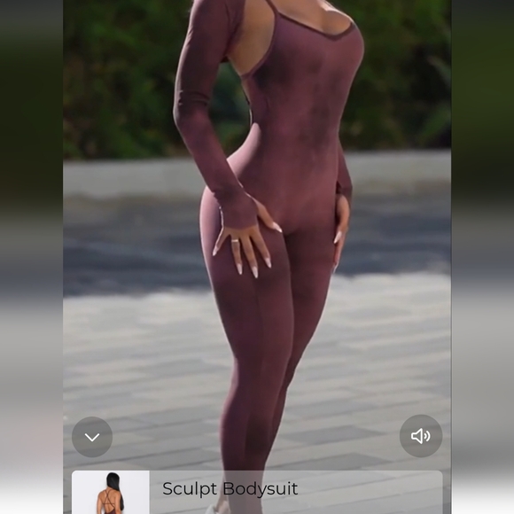 Bombshell Sportswear Sculpt Bodysuit - Picture 3 of 7